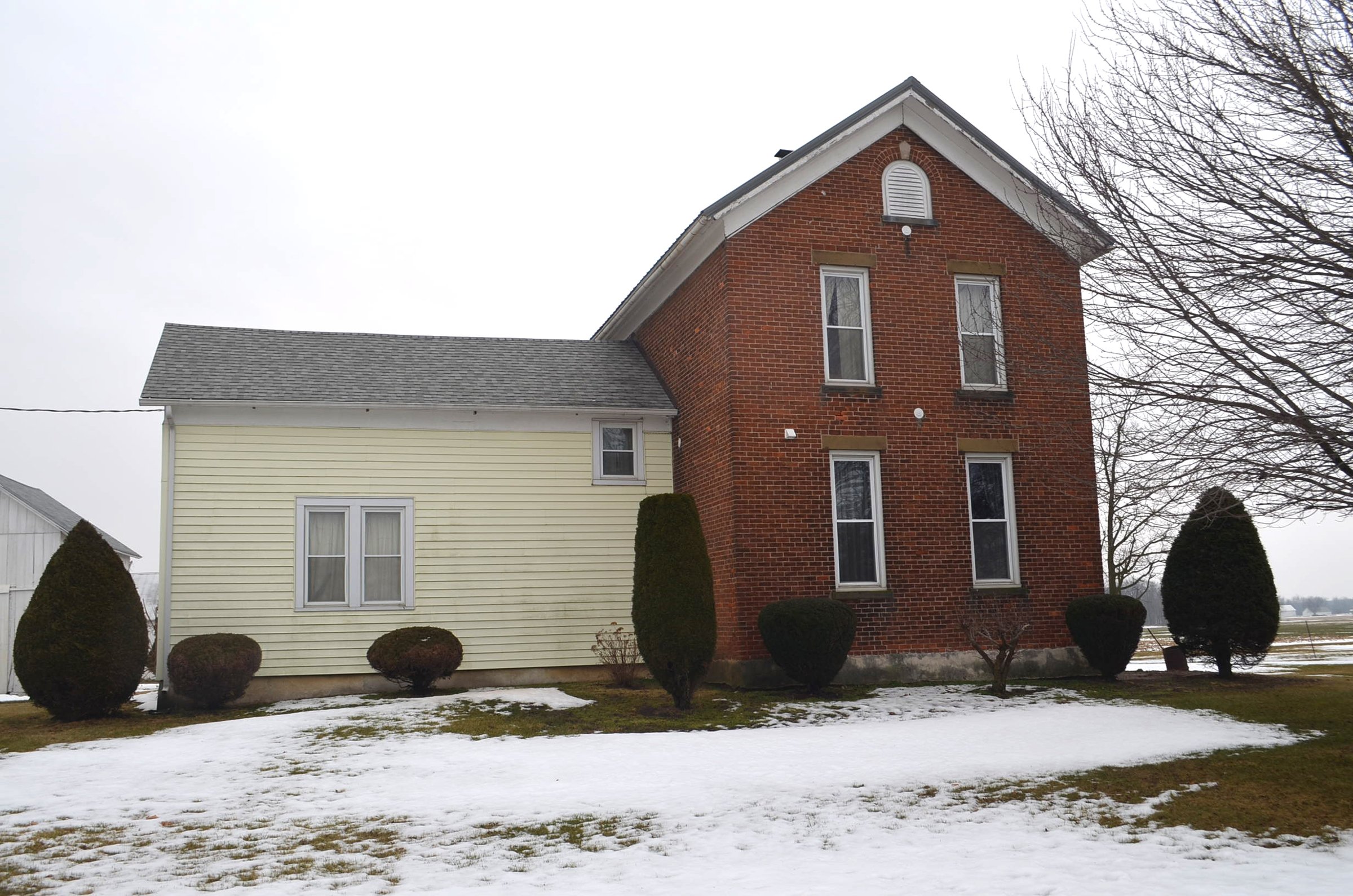 Property photo 3 - 2 DAY REAL ESTATE & PERSONAL PROPERTY AUCTION - HOME, LAND & PERSONAL PROPERTY IN ALLEN COUNTY, INDIANA